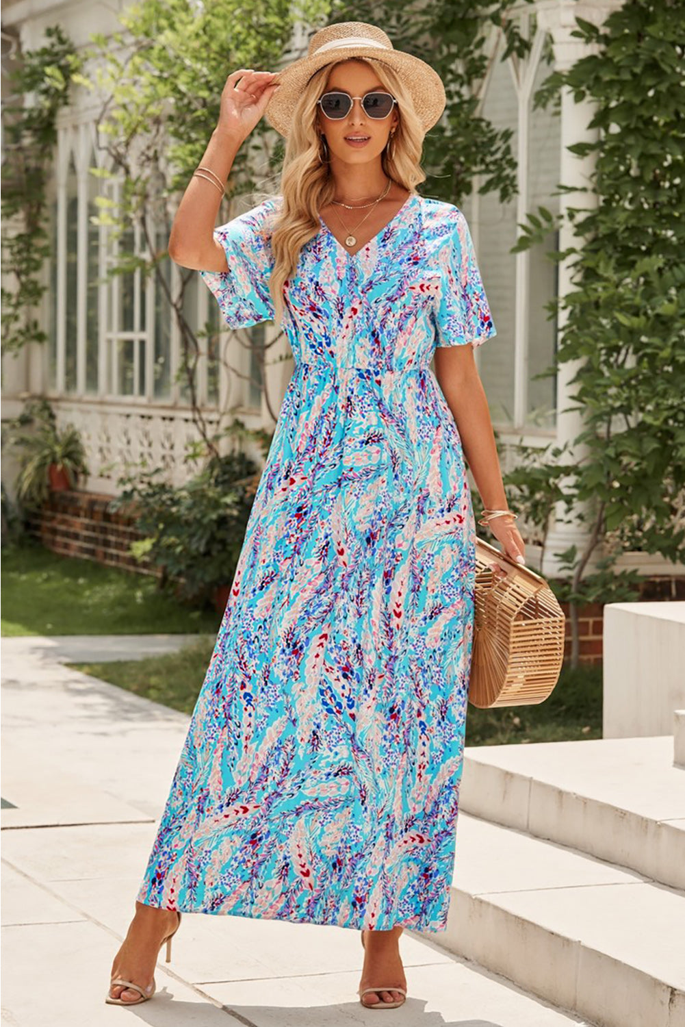 Abstract Botanic Print Wrap V Neck Short Sleeve Maxi DressMaterial:100%Viscose



		•The wrap style makes it a flattering and comfortable option for all body types.
	
	
		•The short sleeves make it ideal for warmer wea