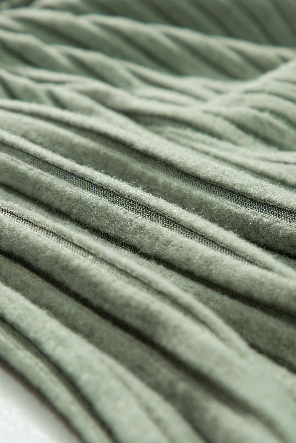 Grass Green Solid Color Ribbed Short Sleeve Wide Leg JumpsuitMaterial:85%Polyester+10%Viscose+5%Elastane



		The jumpsuit is a versatile and trendy one-piece outfit, featuring a solid color design that offers a sleek and mi