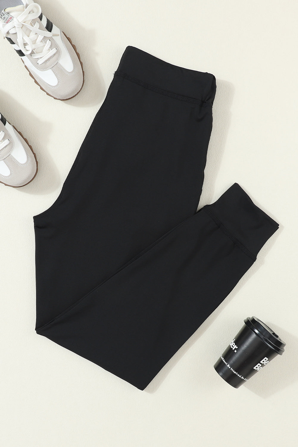 Black Casual Drawstring Drop Waist Pocketed JoggersMaterial:90%Polyester+10%Elastane



		Black can easily be paired with different tops and shoes, making it a go-to option for various outfits.
	
	
		The drawstr