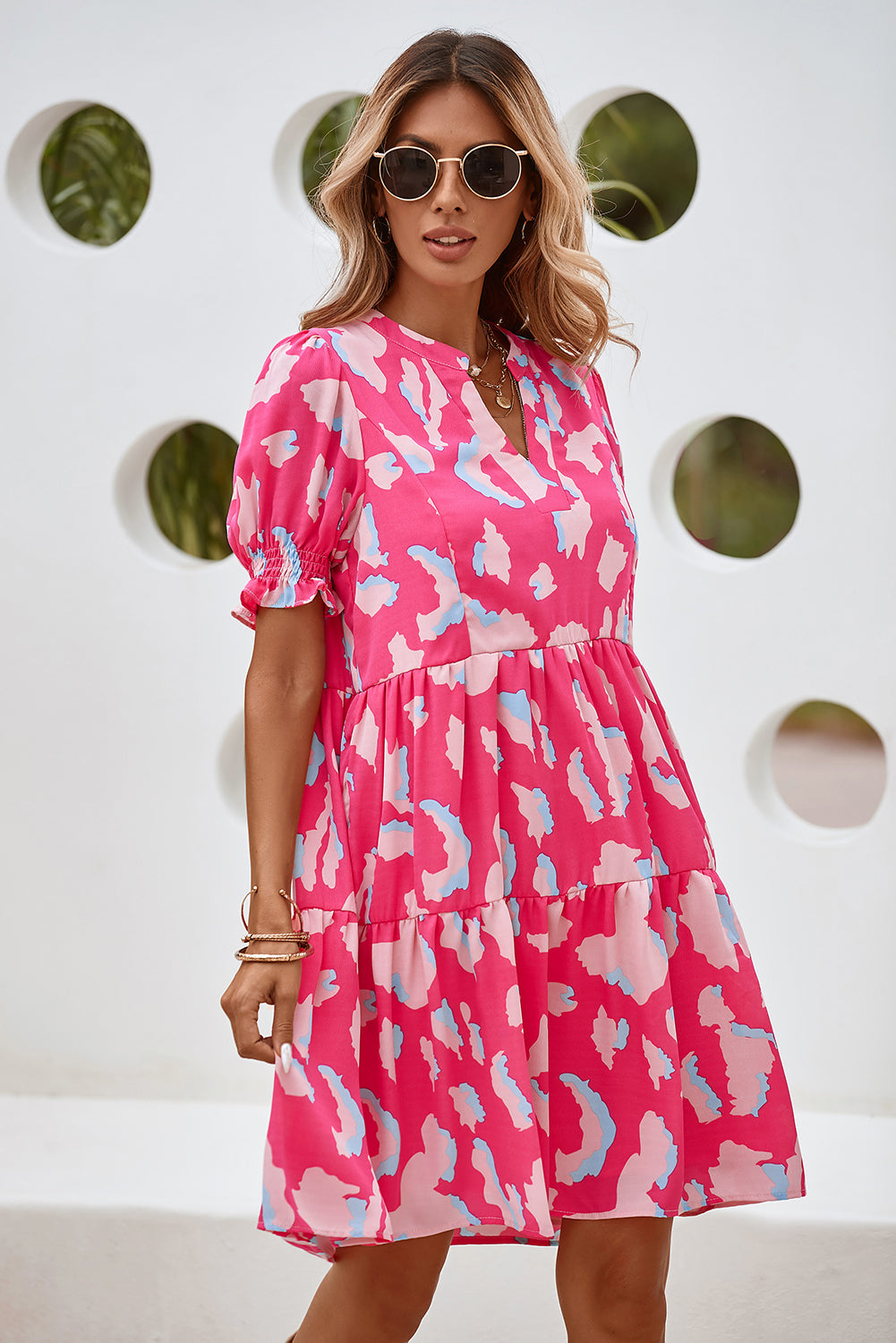 Pink Abstract Print V Neck Smocked Sleeve Mini DressMaterial:100%Polyester


	


		Stand out in style with our mini dress, featuring a unique print and flattering silhouette that exudes charm and sophistication.
